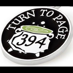 Meet your Posher, Stefani